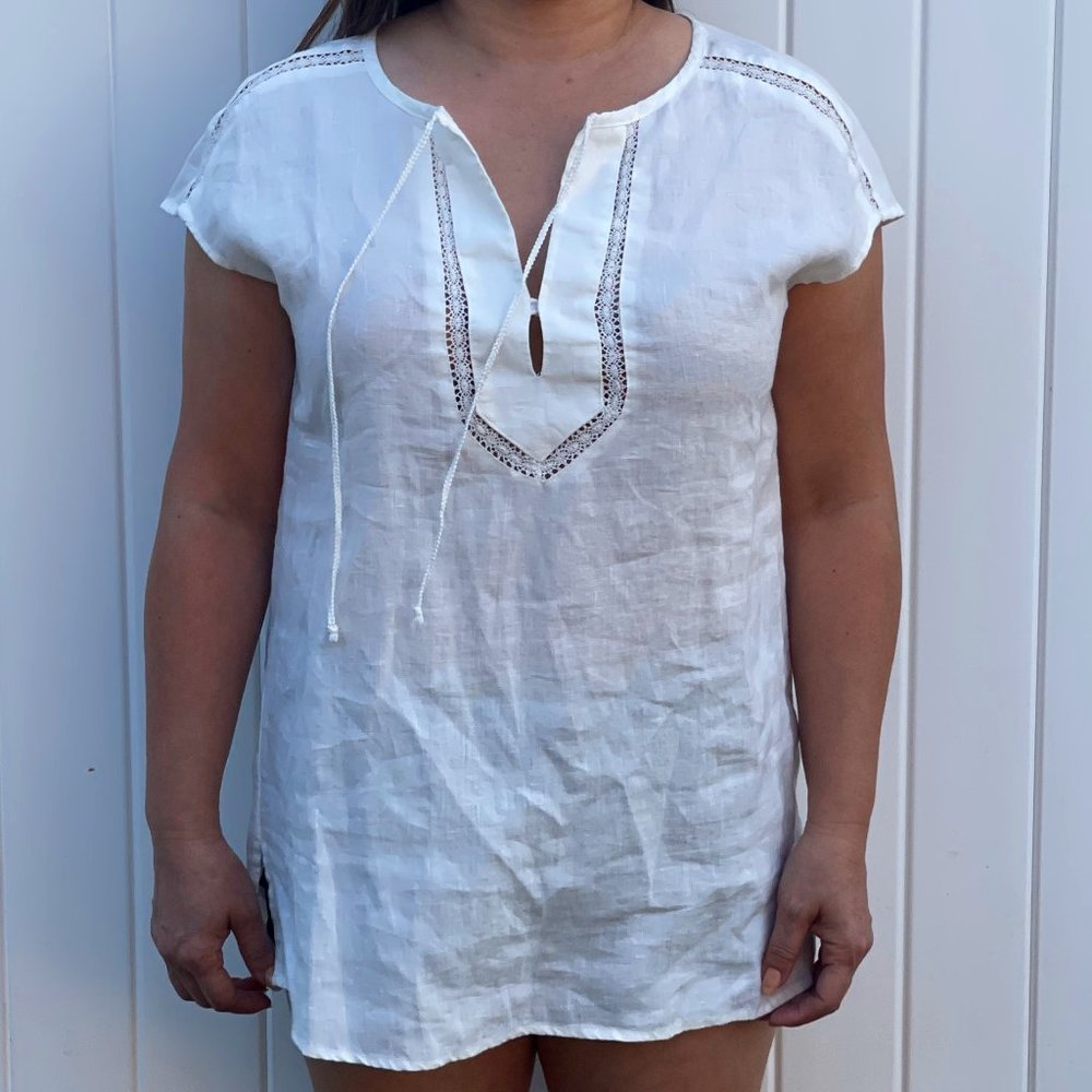 White Sleeveless Farmhouse Blouse (M)